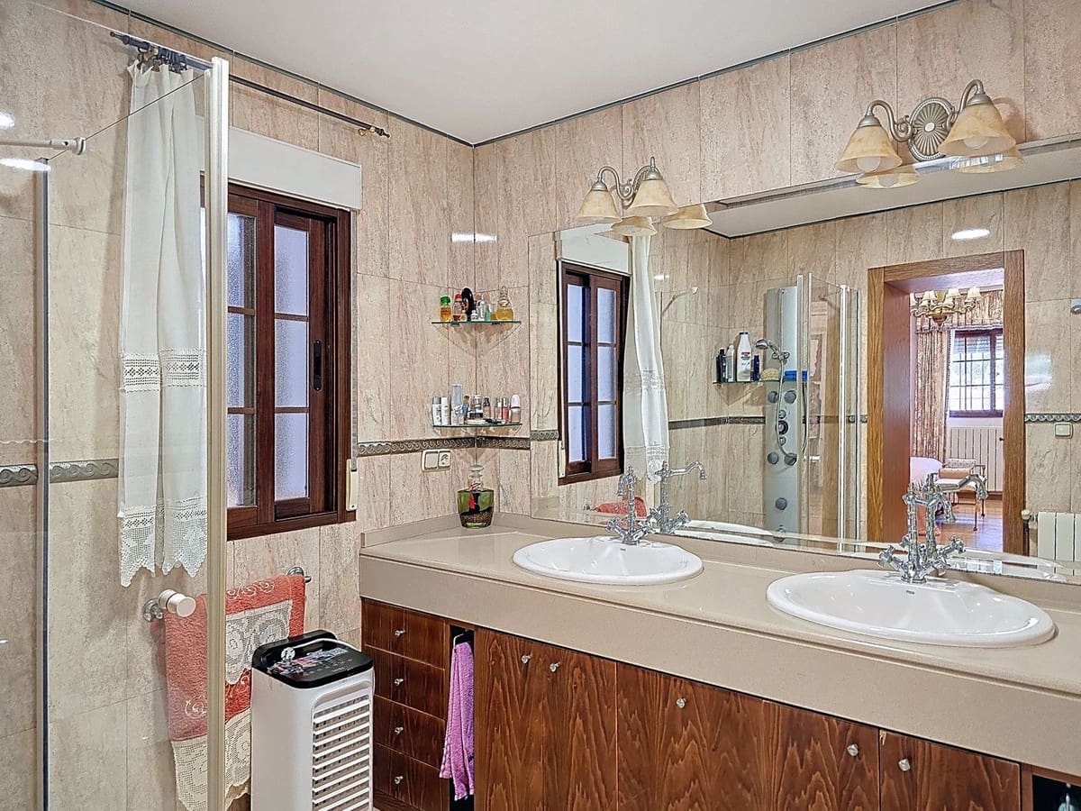 3 quarto Moradia para venda em Gualchos com piscina garagem - 650 000 € (Ref: 8912592)
