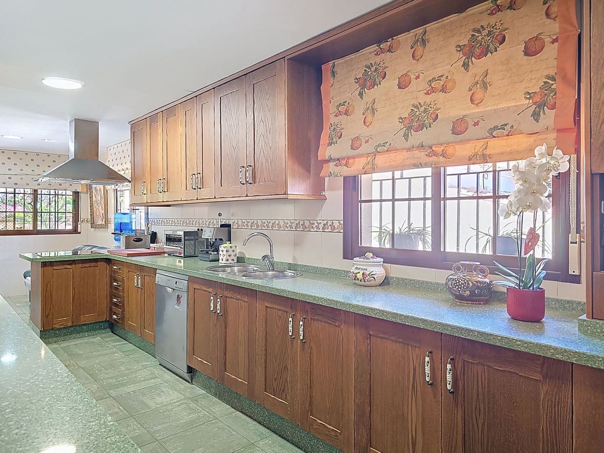 3 quarto Moradia para venda em Gualchos com piscina garagem - 650 000 € (Ref: 8912592)