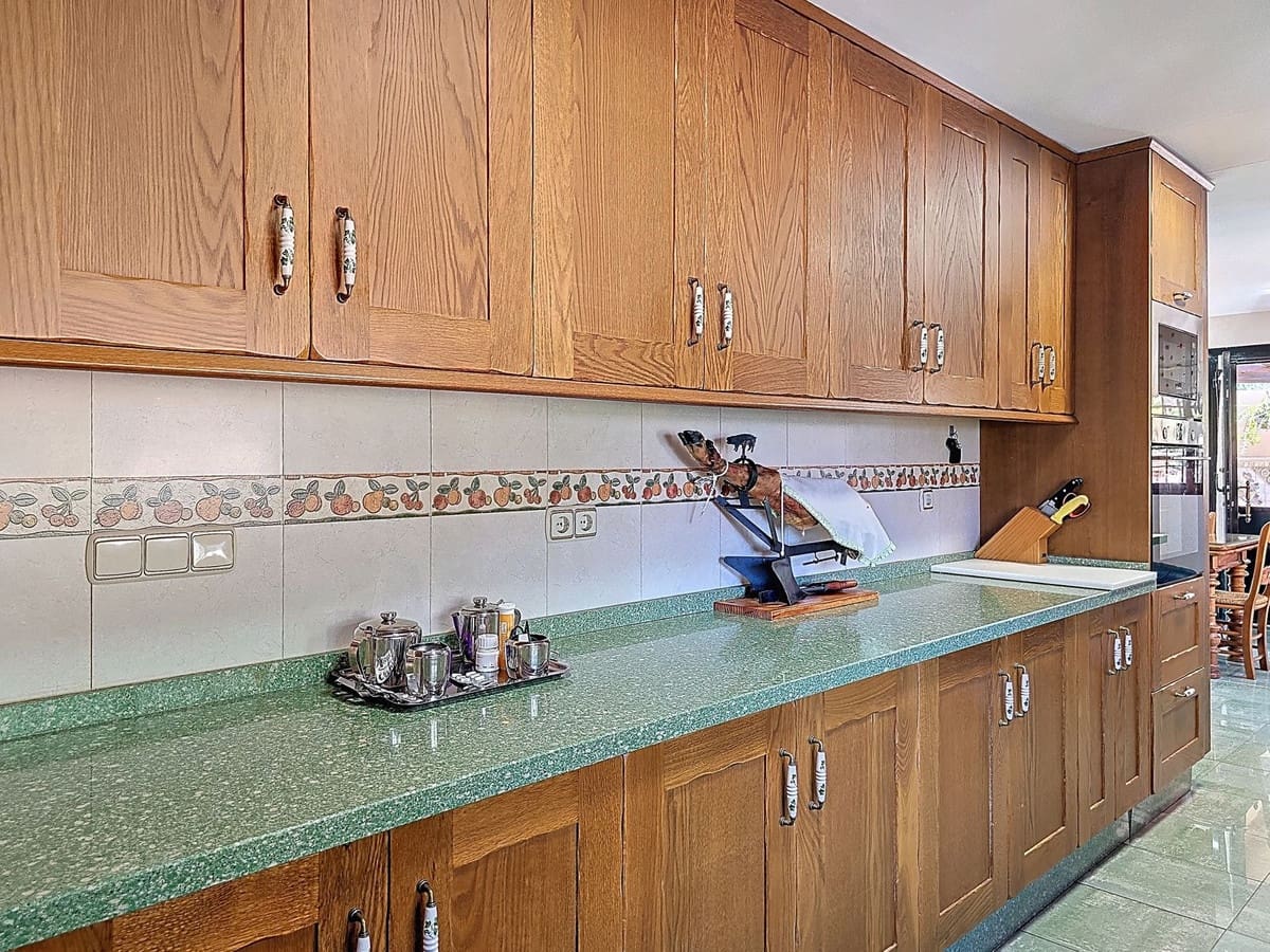 3 quarto Moradia para venda em Gualchos com piscina garagem - 650 000 € (Ref: 8912592)