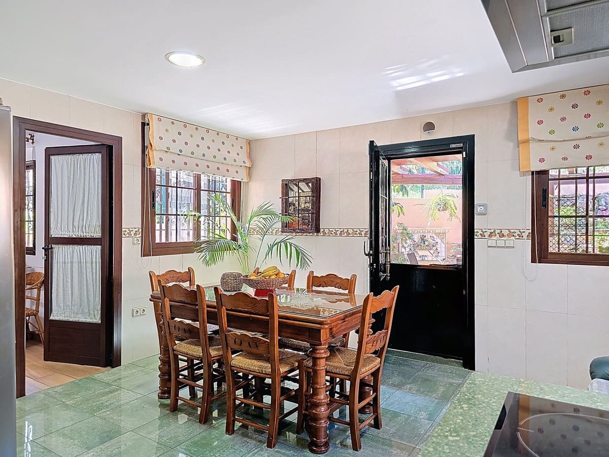 3 quarto Moradia para venda em Gualchos com piscina garagem - 650 000 € (Ref: 8912592)