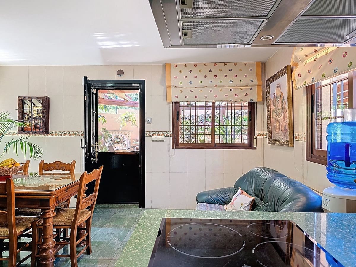 3 quarto Moradia para venda em Gualchos com piscina garagem - 650 000 € (Ref: 8912592)