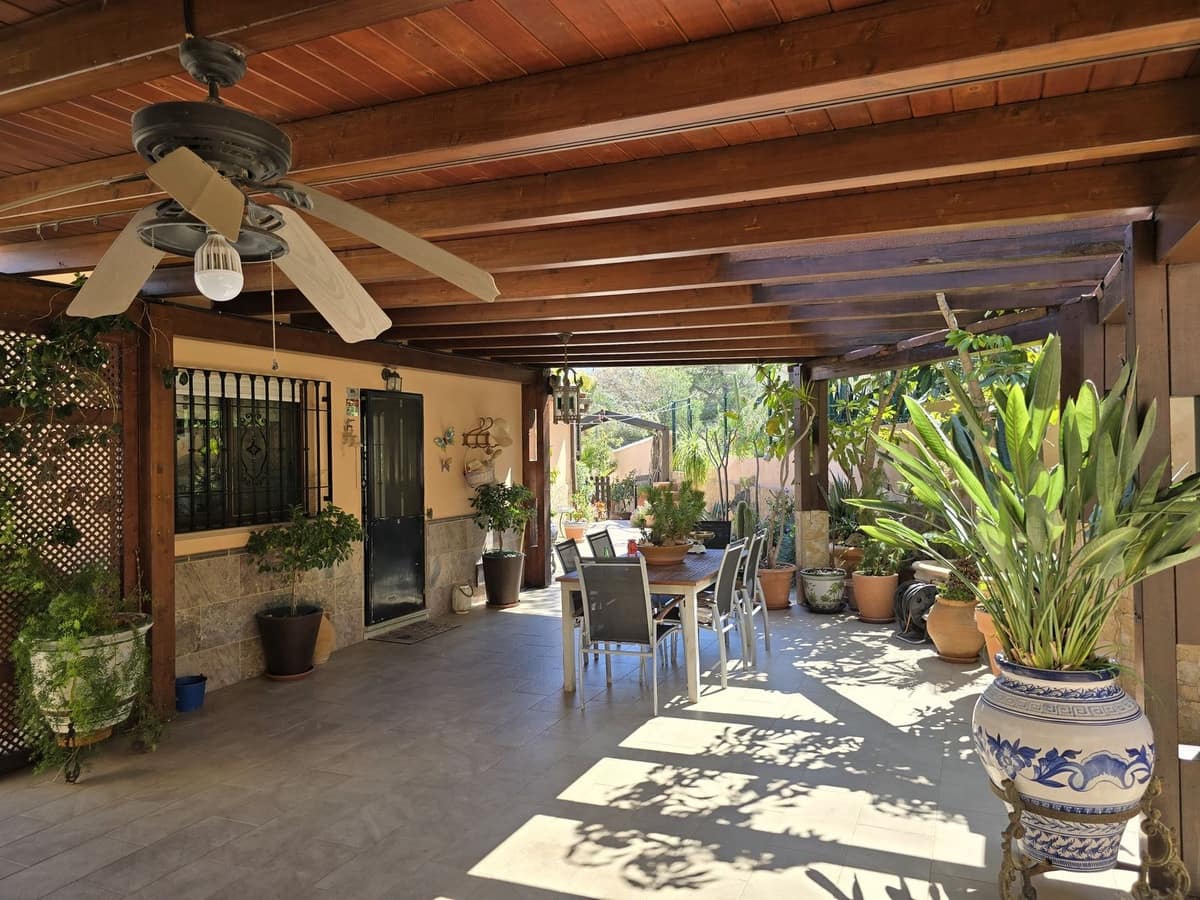 3 quarto Moradia para venda em Gualchos com piscina garagem - 650 000 € (Ref: 8912592)