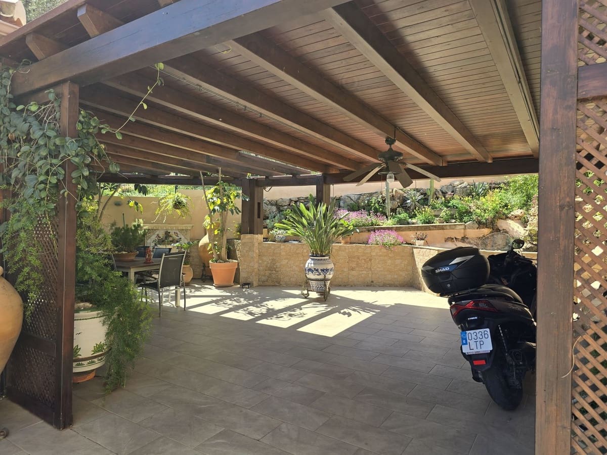 3 quarto Moradia para venda em Gualchos com piscina garagem - 650 000 € (Ref: 8912592)