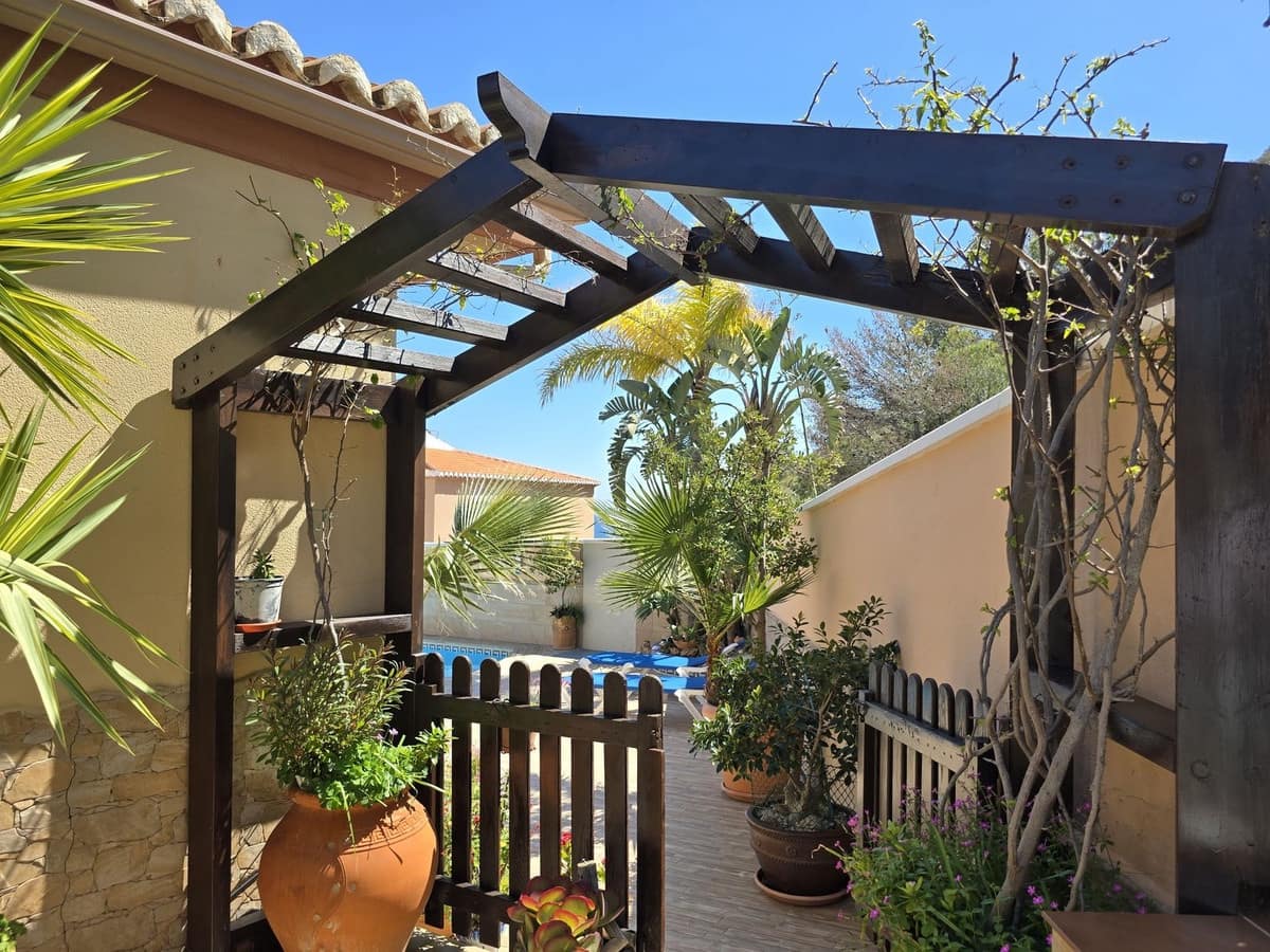 3 quarto Moradia para venda em Gualchos com piscina garagem - 650 000 € (Ref: 8912592)
