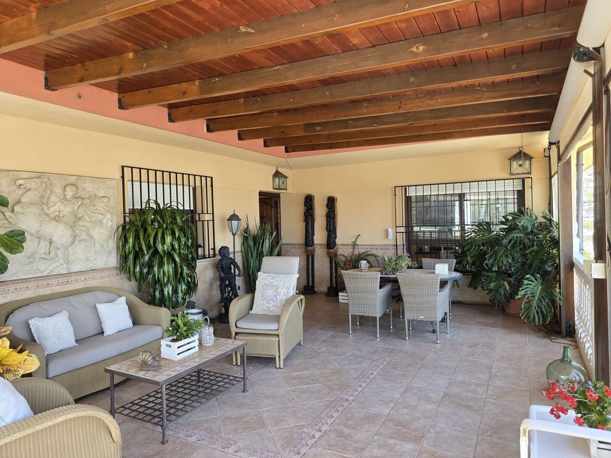 3 quarto Moradia para venda em Gualchos com piscina garagem - 650 000 € (Ref: 8912592)