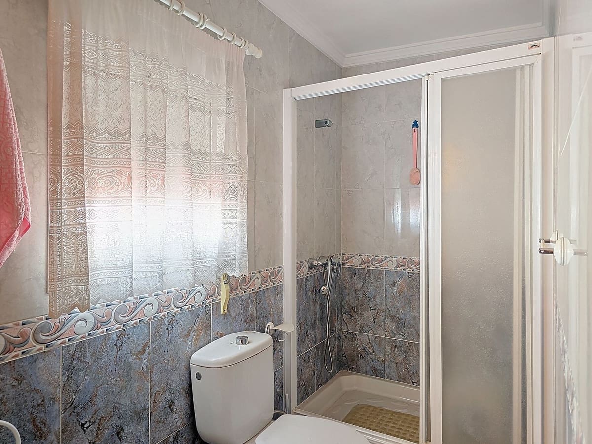 3 bedroom Townhouse for sale in Competa with garage - € 200,000 (Ref: 8926126)