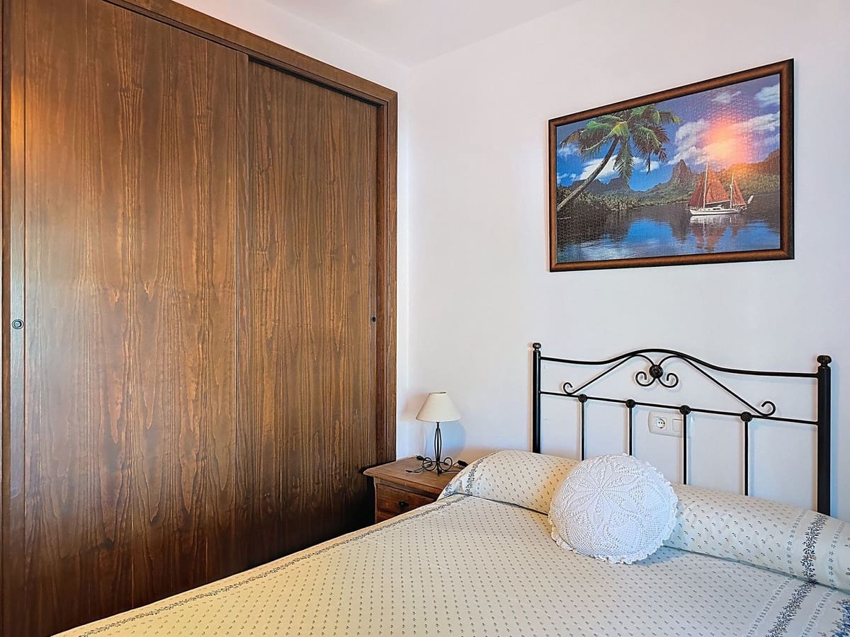 3 makuuhuone Huvila myytävänä paikassa Competa mukana uima-altaan 
autotalli - 420 000 € (Ref: 8930439)