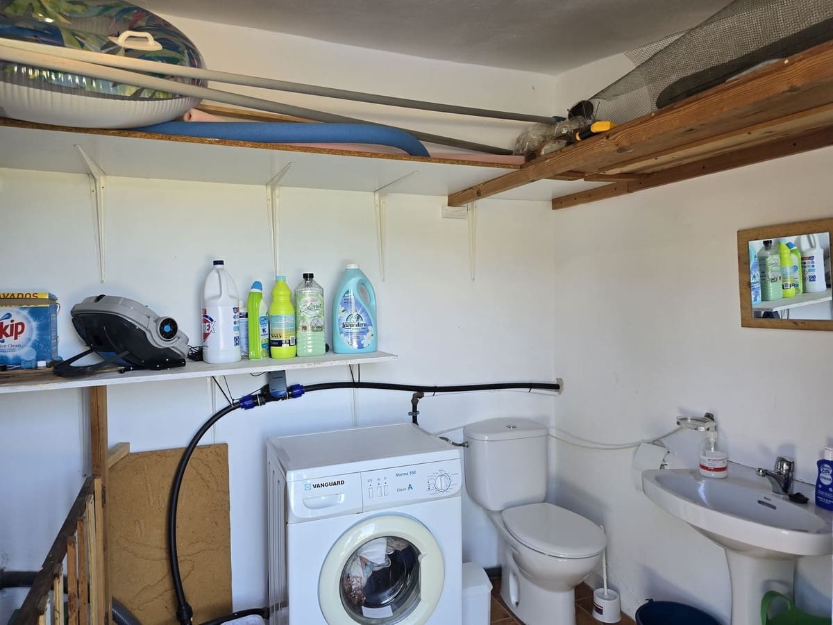 3 makuuhuone Huvila myytävänä paikassa Competa mukana uima-altaan 
autotalli - 420 000 € (Ref: 8930439)