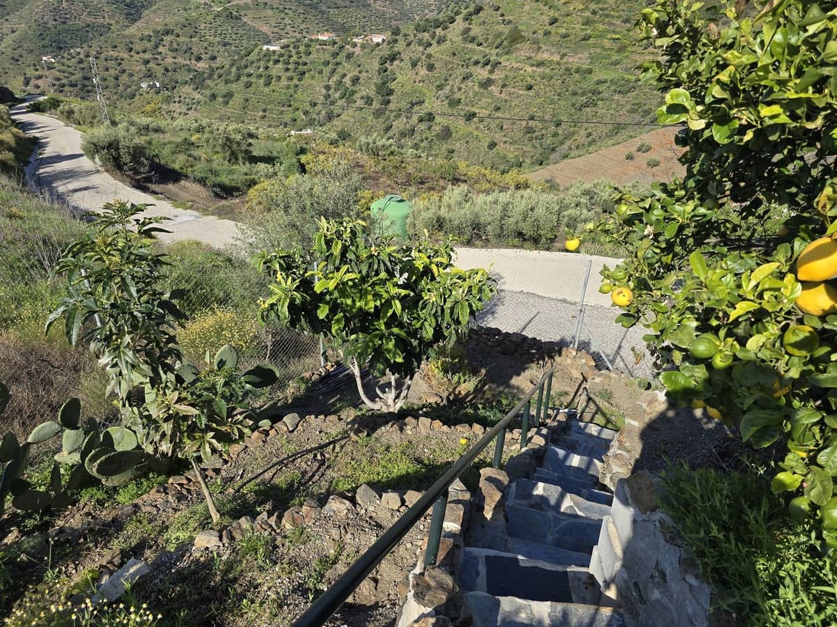 3 makuuhuone Huvila myytävänä paikassa Competa mukana uima-altaan 
autotalli - 420 000 € (Ref: 8930439)