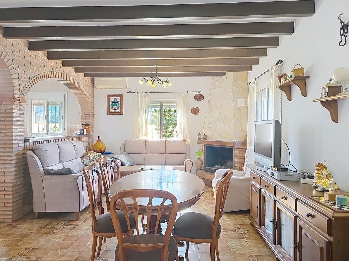 3 soverom Villa til salgs i Competa med svømmebasseng garasje - € 420 000 (Ref: 8930439)