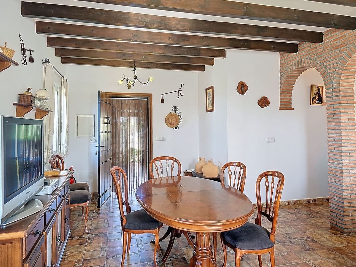 3 soverom Villa til salgs i Competa med svømmebasseng garasje - € 420 000 (Ref: 8930439)