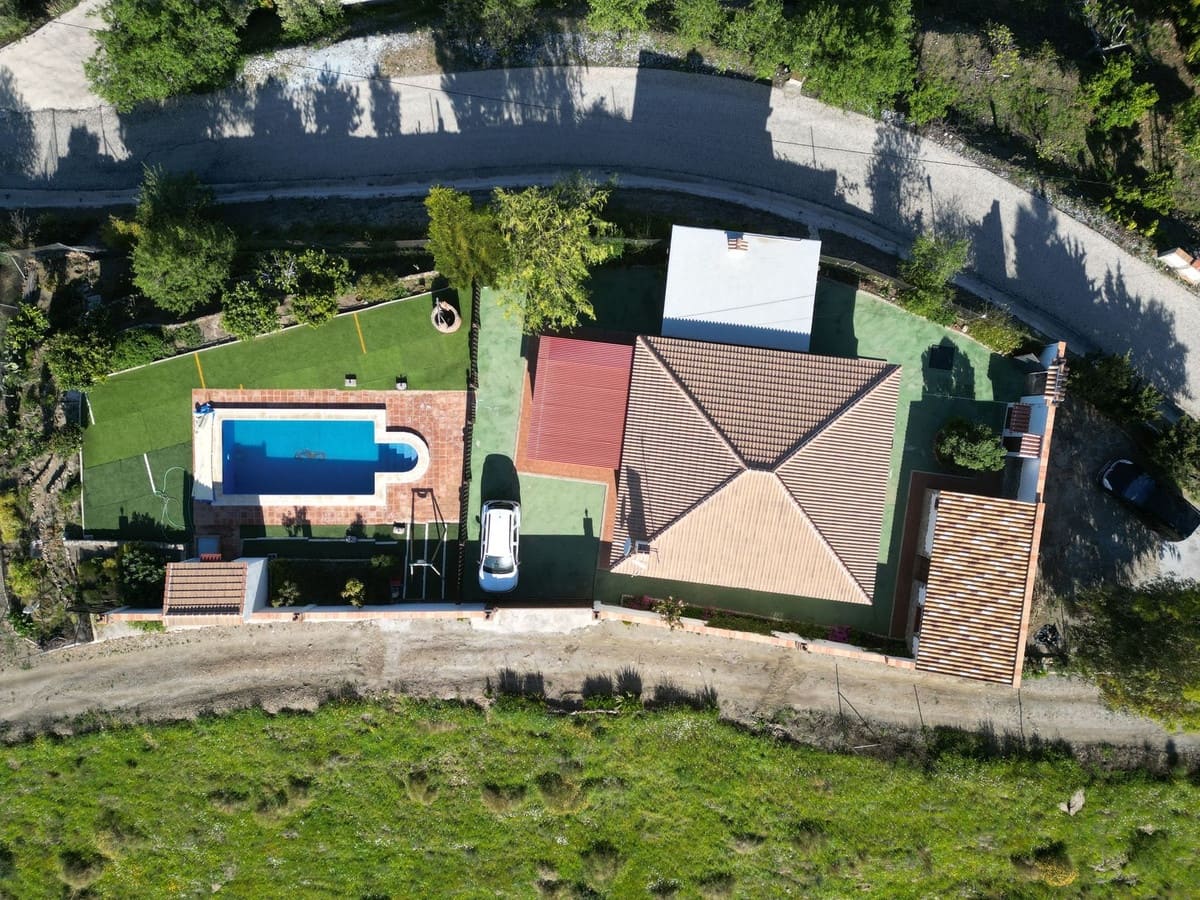 3 soverom Villa til salgs i Competa med svømmebasseng garasje - € 420 000 (Ref: 8930439)