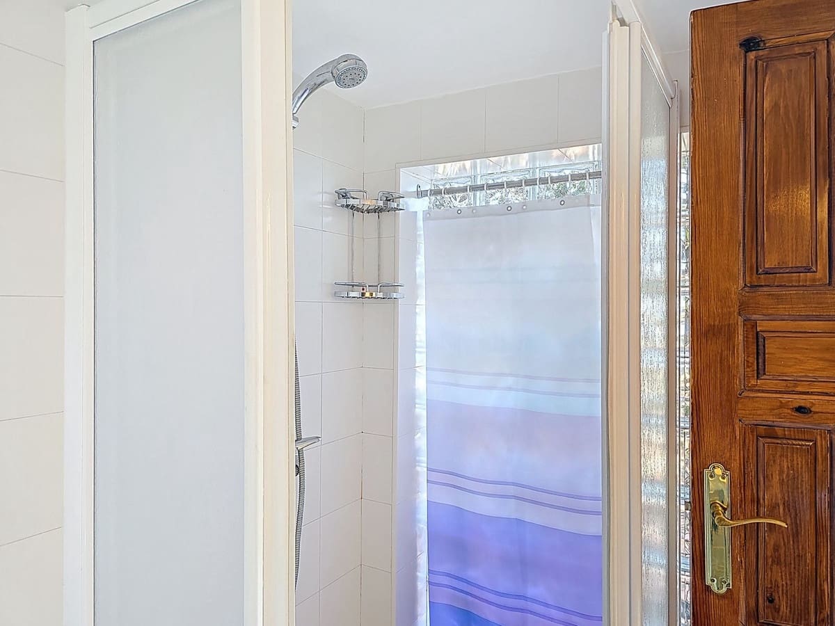 6 bedroom Villa for sale in Competa with pool garage - € 749,950 (Ref: 8957938)