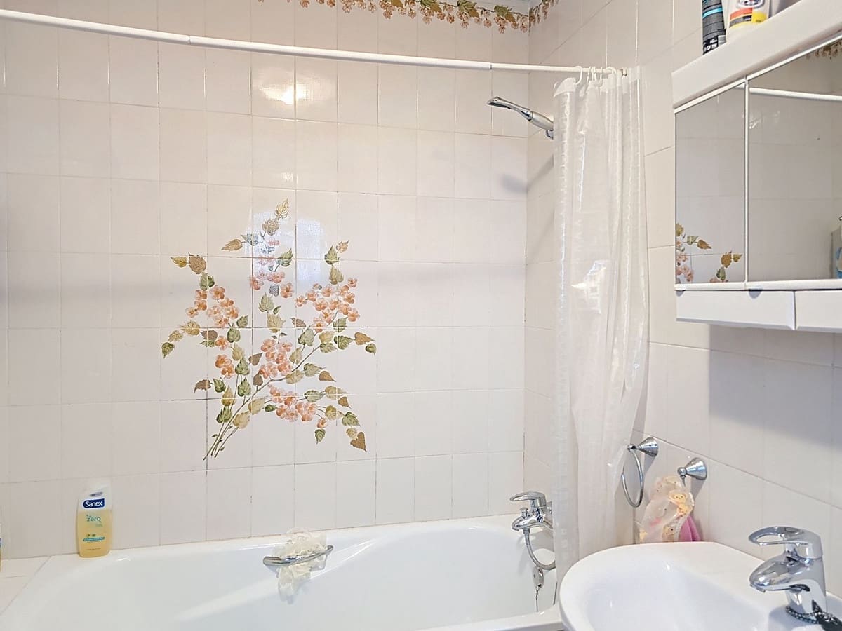 6 bedroom Villa for sale in Competa with pool garage - € 749,950 (Ref: 8957938)