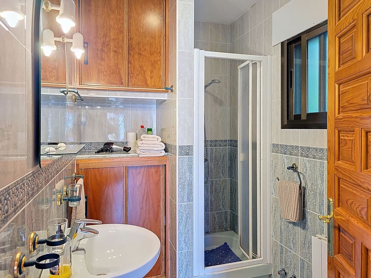 6 bedroom Villa for sale in Competa with pool garage - € 749,950 (Ref: 8957938)