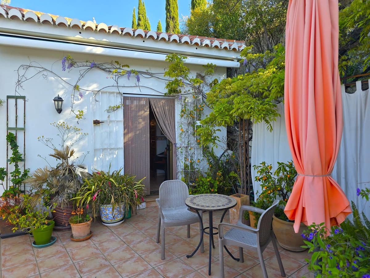 6 bedroom Villa for sale in Competa with pool garage - € 749,950 (Ref: 8957938)