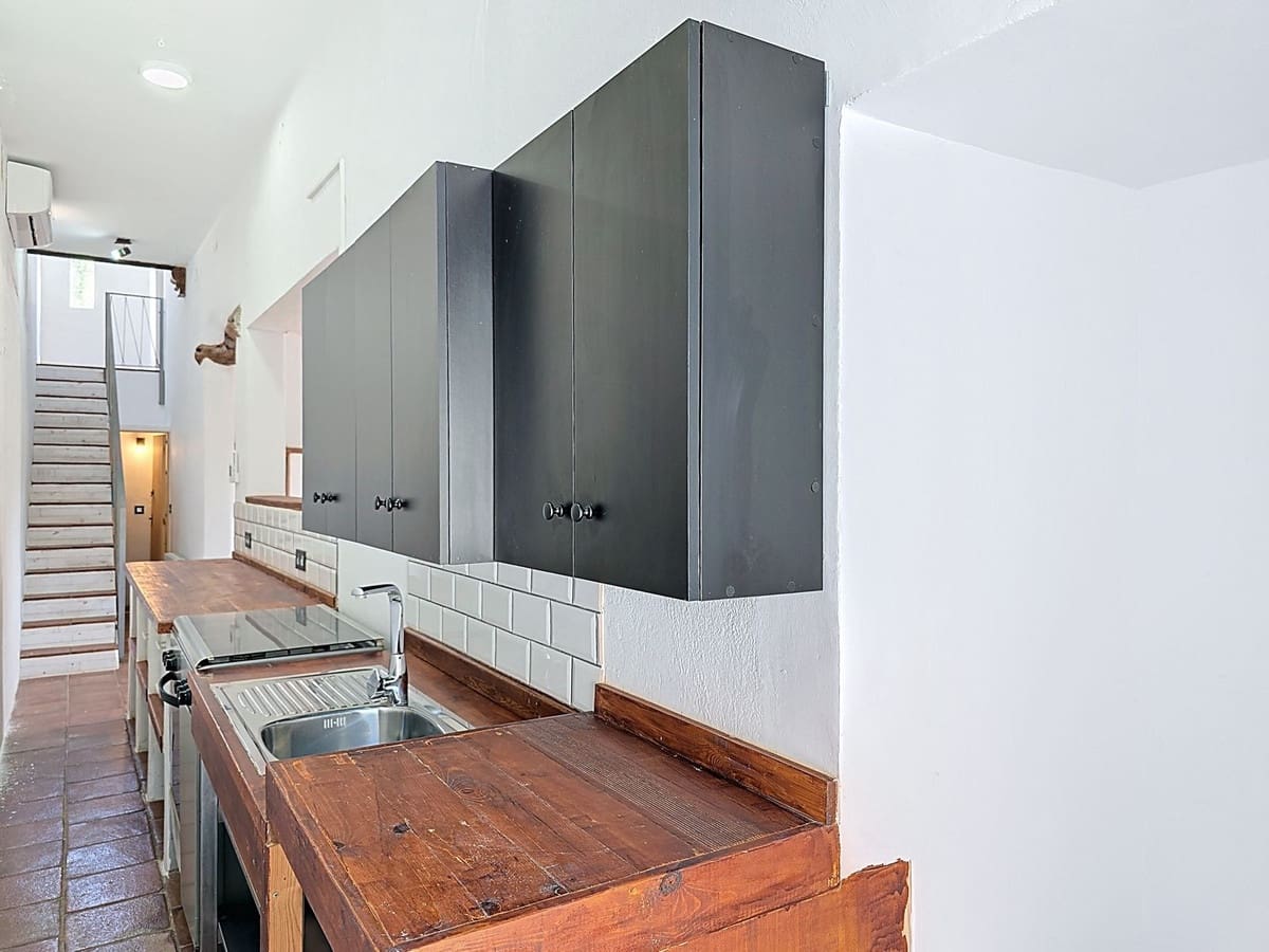 Chalet de 4 habitaciones en Sedella en venta con piscina - 350.000 € (Ref: 8960834)