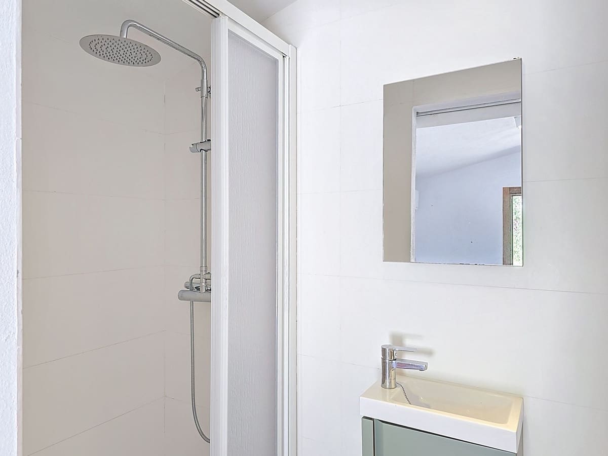 Chalet de 4 habitaciones en Sedella en venta con piscina - 350.000 € (Ref: 8960834)