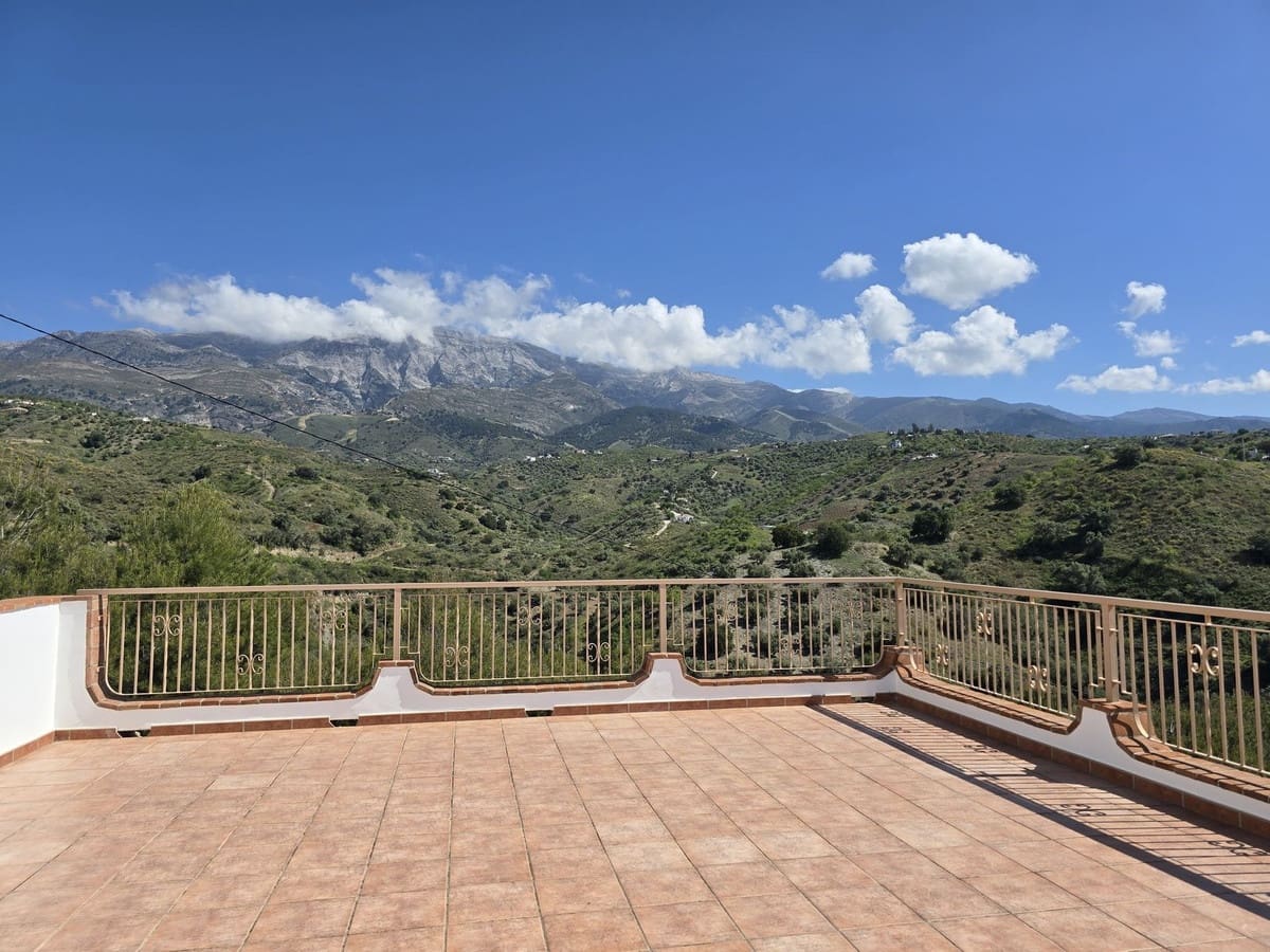 4 soveværelse Villa til salg i Sedella - € 549.000 (Ref: 8961218)