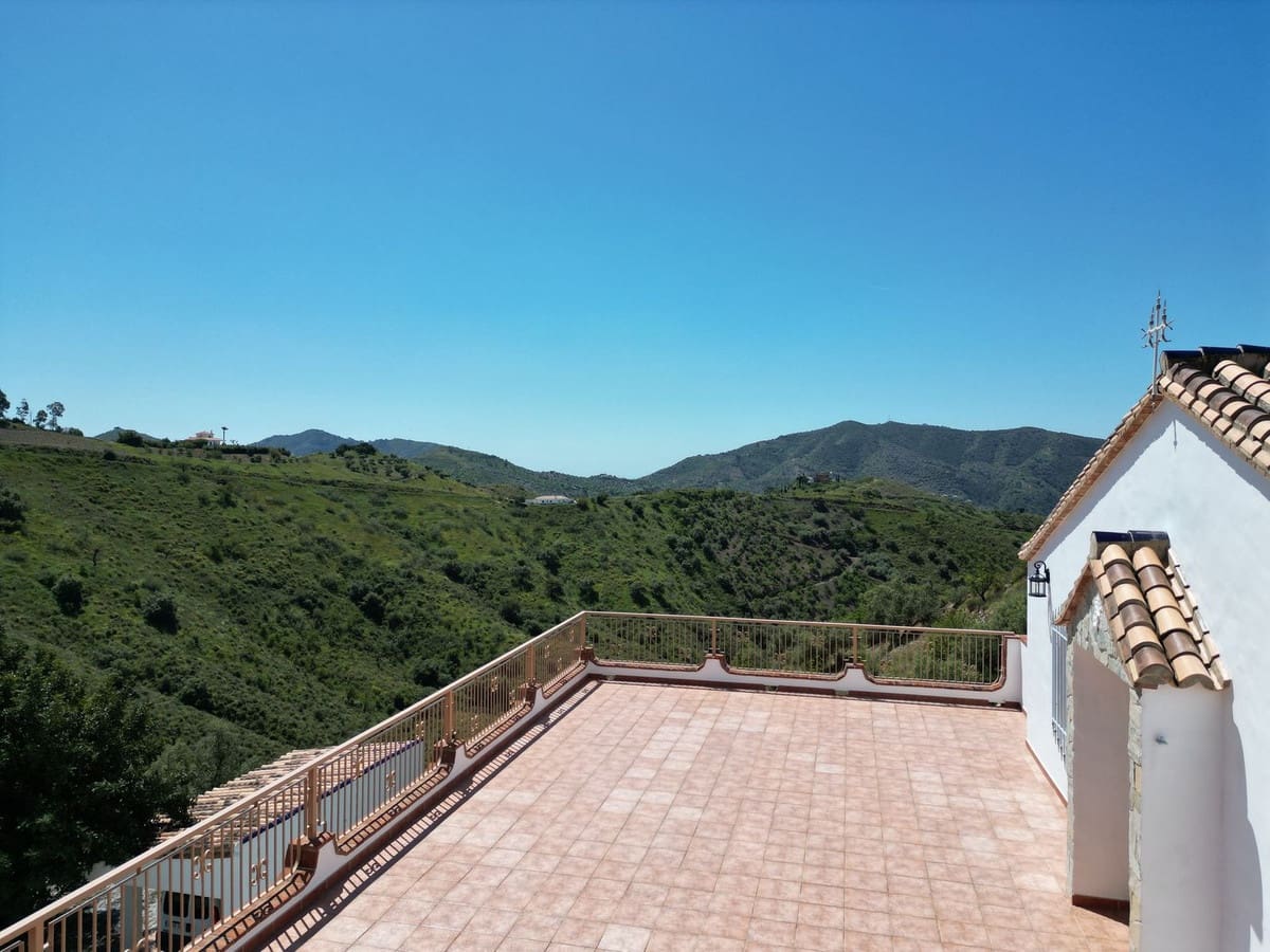 4 soveværelse Villa til salg i Sedella - € 549.000 (Ref: 8961218)