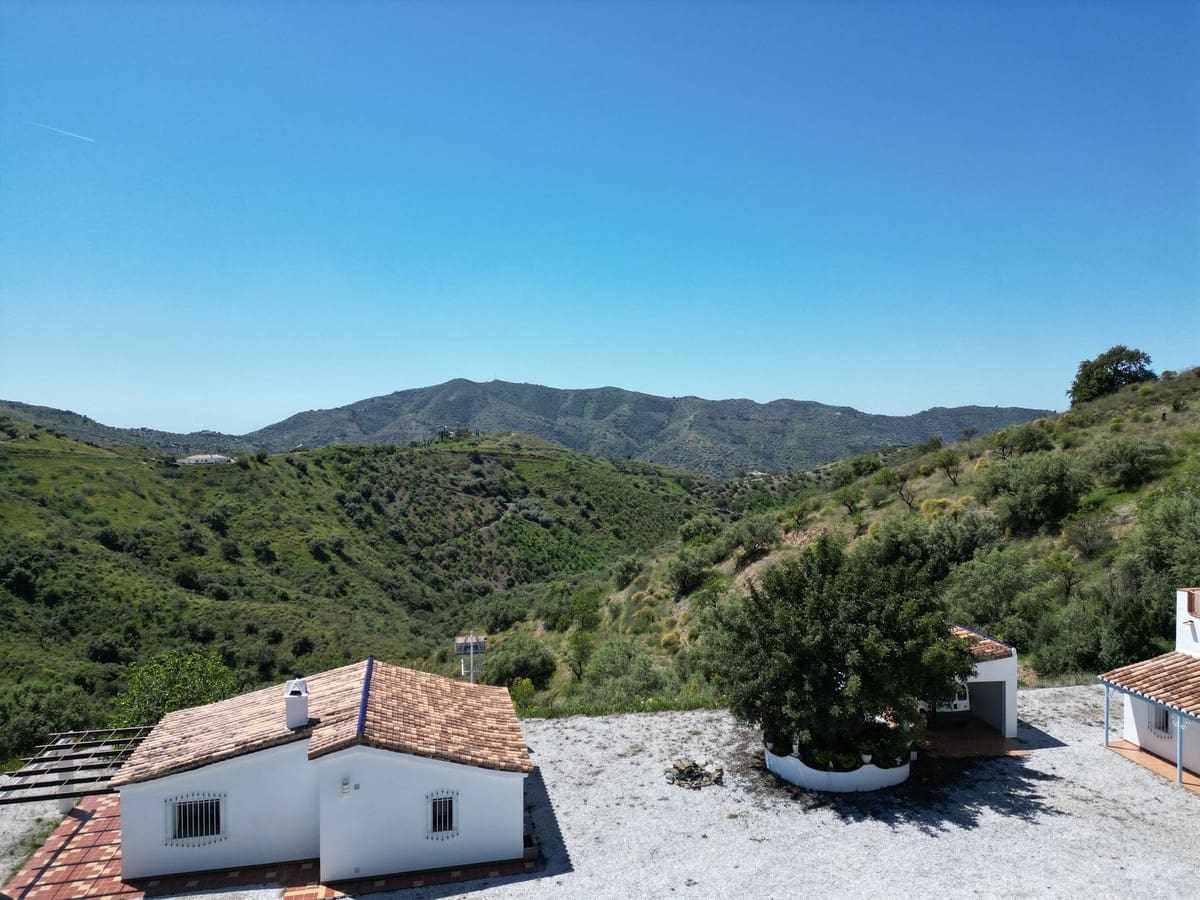 4 soveværelse Villa til salg i Sedella - € 549.000 (Ref: 8961218)