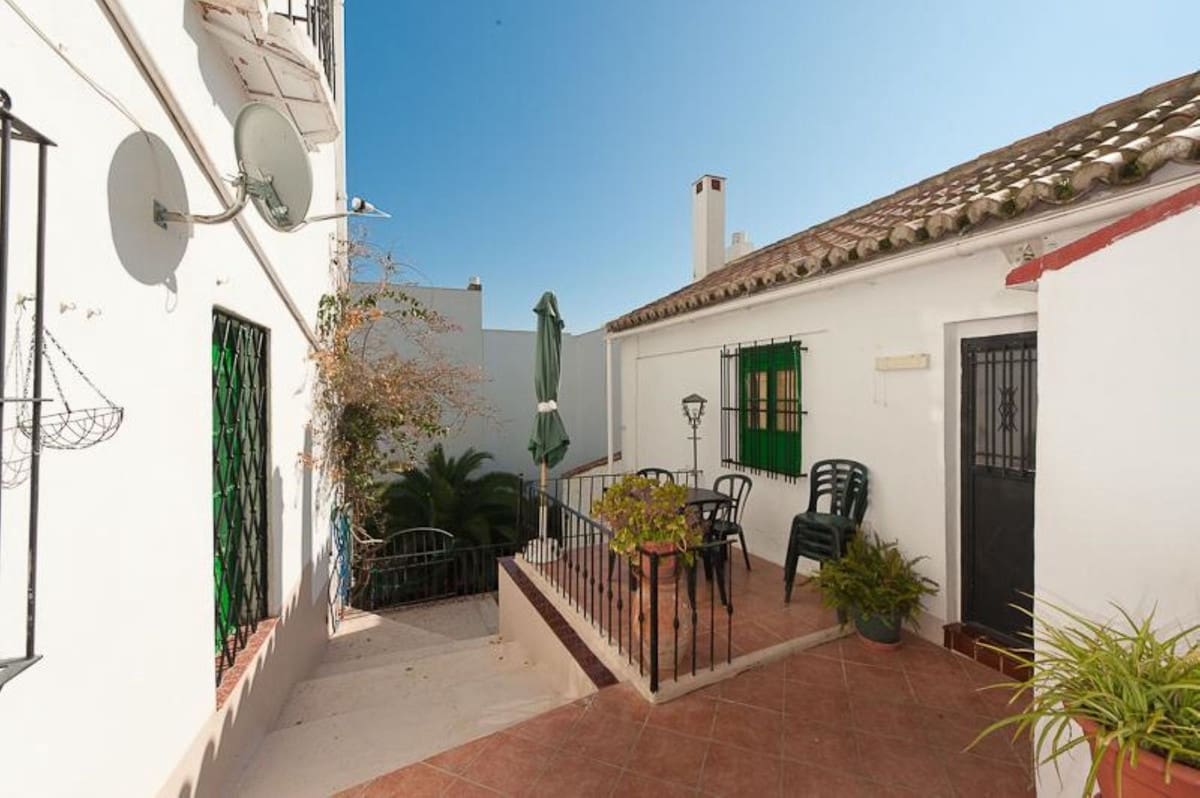 14 bedroom Townhouse for sale in Alora - € 490,000 (Ref: 8964104)