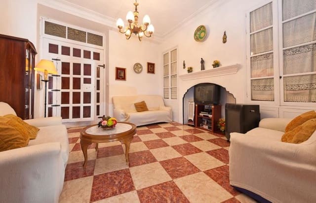 Casa de 14 habitaciones en Alora en venta - 490.000 € (Ref: 8964104)