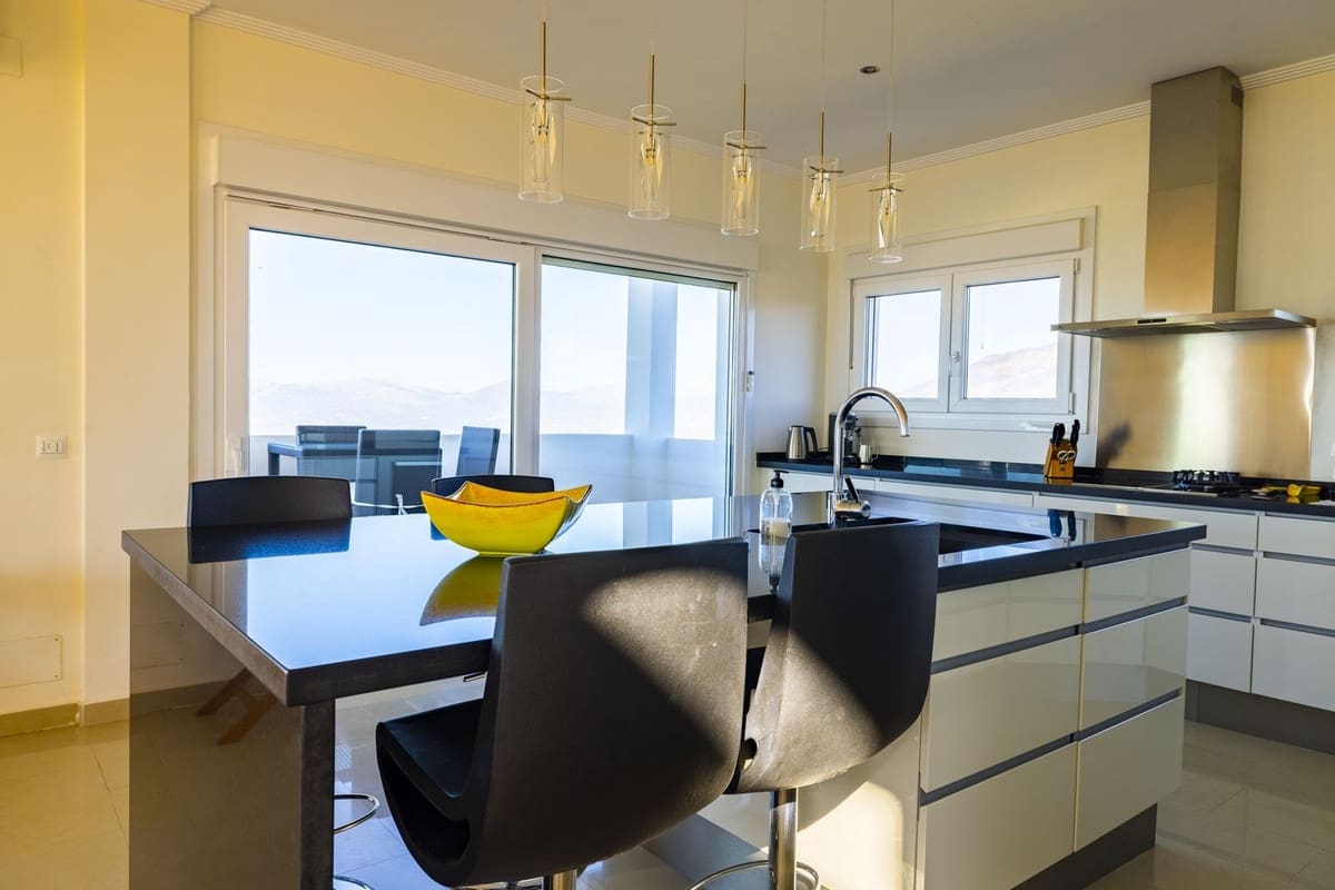 3 camera da letto Villa in vendita in Arenas con piscina garage - 495.000 € (Rif: 8966793)