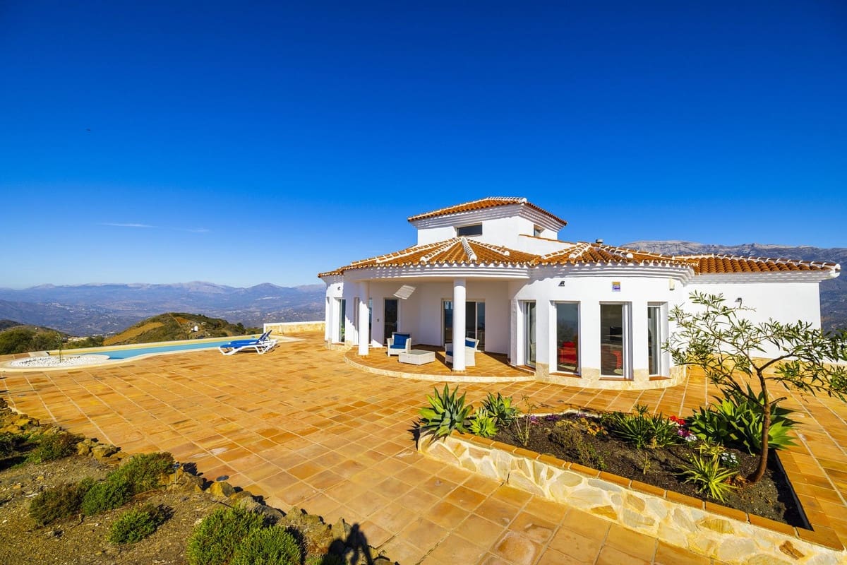 3 camera da letto Villa in vendita in Arenas con piscina garage - 495.000 € (Rif: 8966793)