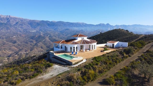 3 sypialnia Willa na sprzedaż w Arenas z basenem garażem - 495 000 € (Ref: 8966793)