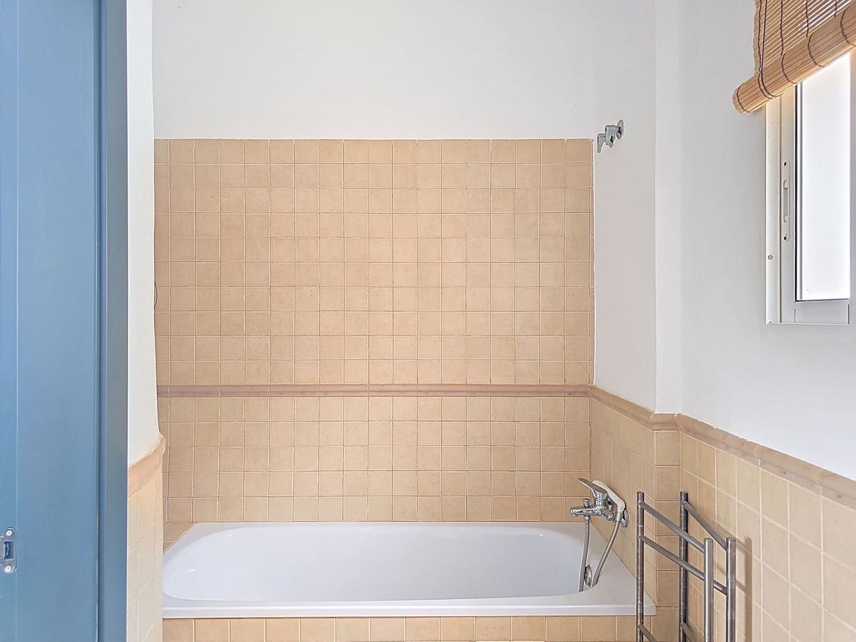 3 soveværelse Villa til salg i Arenas med swimmingpool garage - € 490.000 (Ref: 8971251)