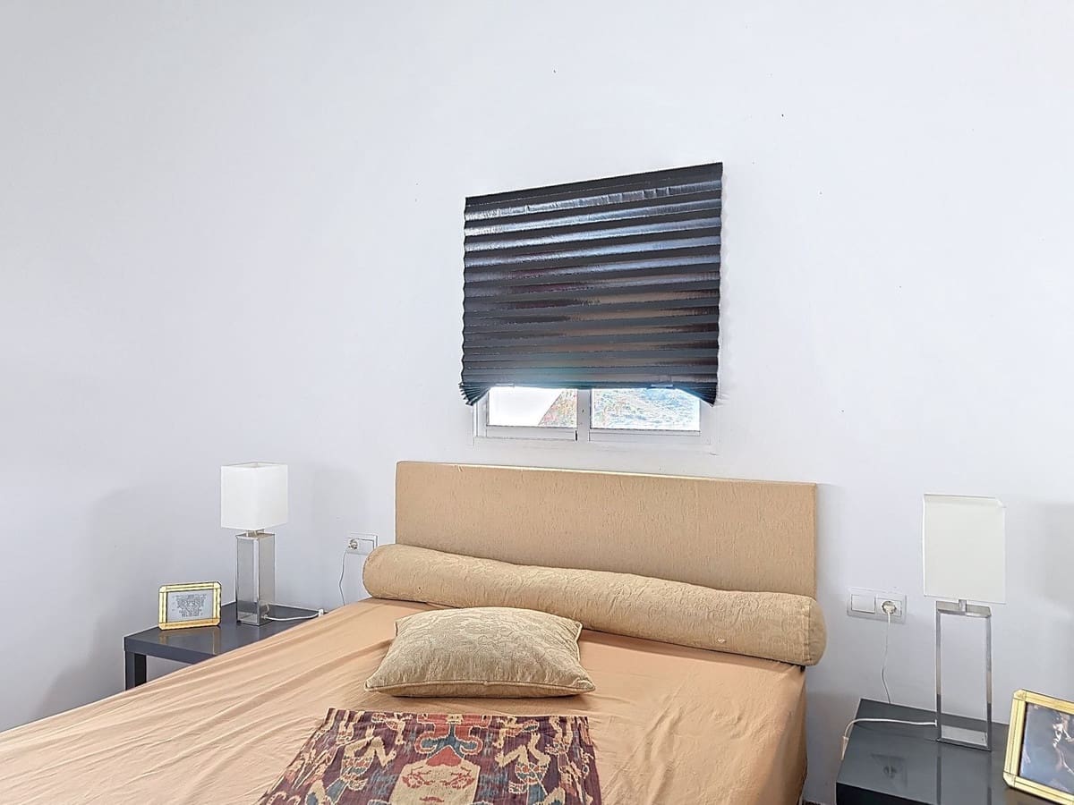 Chalet de 3 habitaciones en Arenas en venta con piscina garaje - 490.000 € (Ref: 8971251)