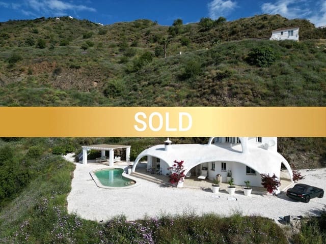 3 bedroom Villa for sale in Arenas with pool garage - € 490,000 (Ref: 8971251)