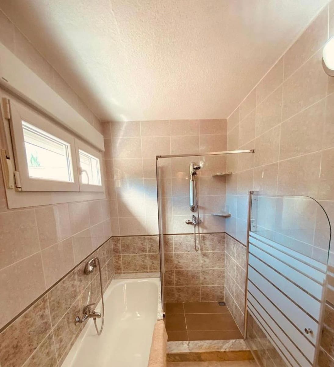 5 slaapkamer Villa te koop in Ontinyent met zwembad garage - € 495.000 (Ref: 8972207)