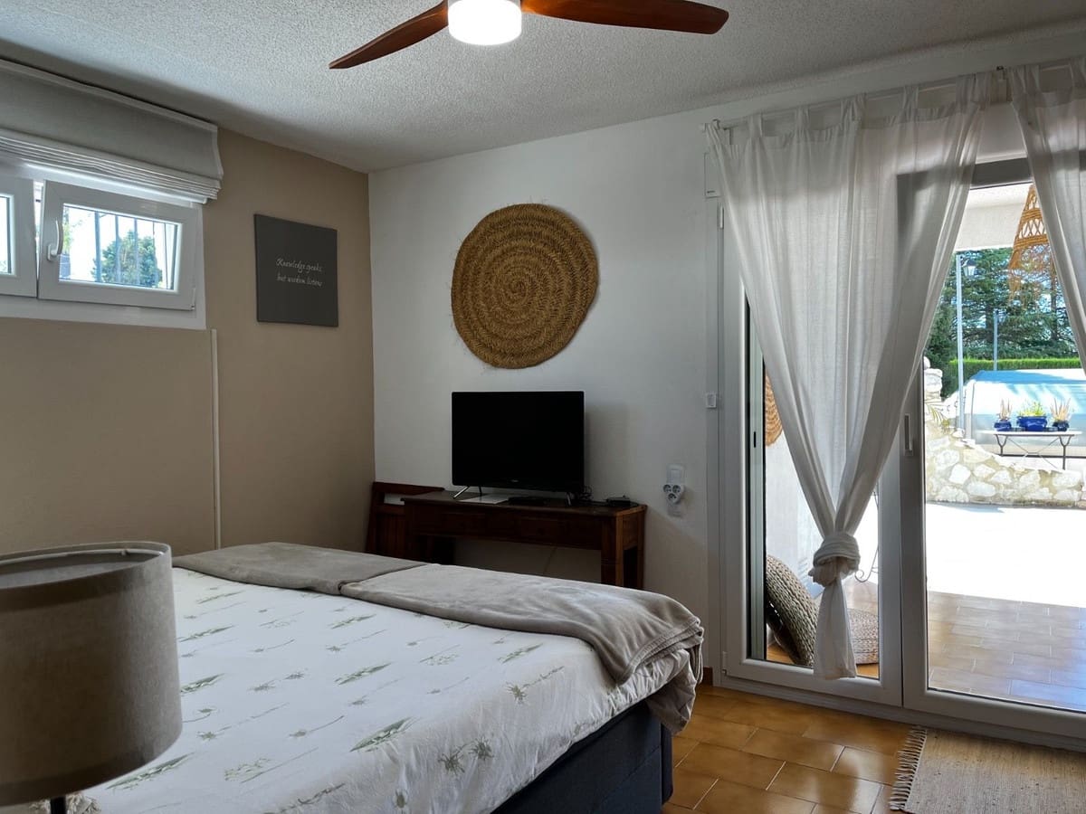 5 slaapkamer Villa te koop in Ontinyent met zwembad garage - € 495.000 (Ref: 8972207)