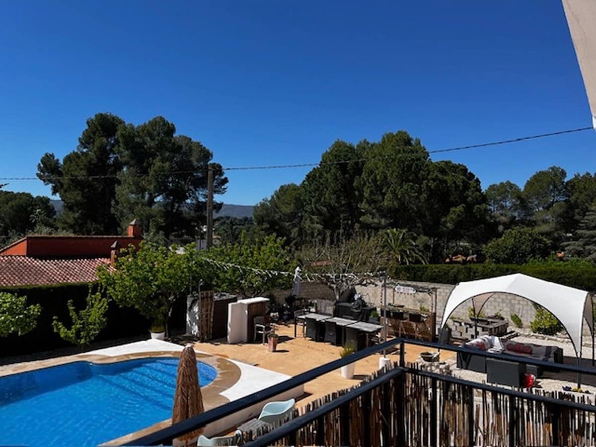 5 slaapkamer Villa te koop in Ontinyent met zwembad garage - € 495.000 (Ref: 8972207)