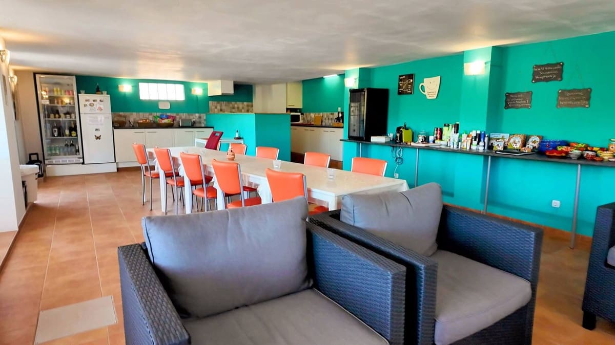 7 soveværelse Finca/Landehus til salg i Almogia med swimmingpool garage - € 599.000 (Ref: 8973197)