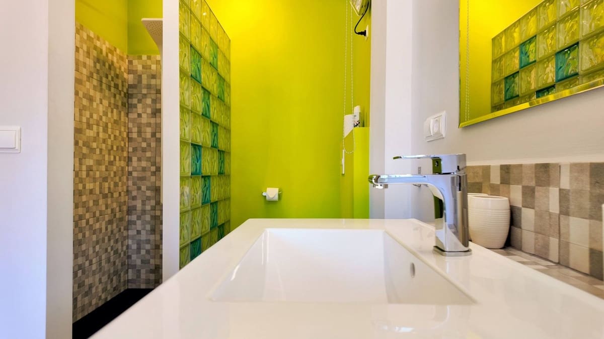 7 soveværelse Finca/Landehus til salg i Almogia med swimmingpool garage - € 599.000 (Ref: 8973197)