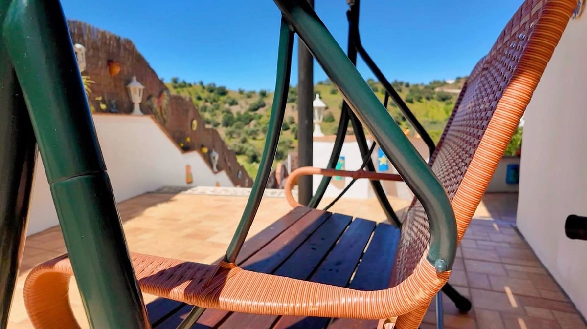 7 soveværelse Finca/Landehus til salg i Almogia med swimmingpool garage - € 599.000 (Ref: 8973197)