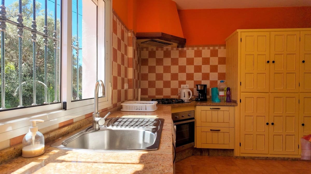 7 soveværelse Finca/Landehus til salg i Almogia med swimmingpool garage - € 599.000 (Ref: 8973197)