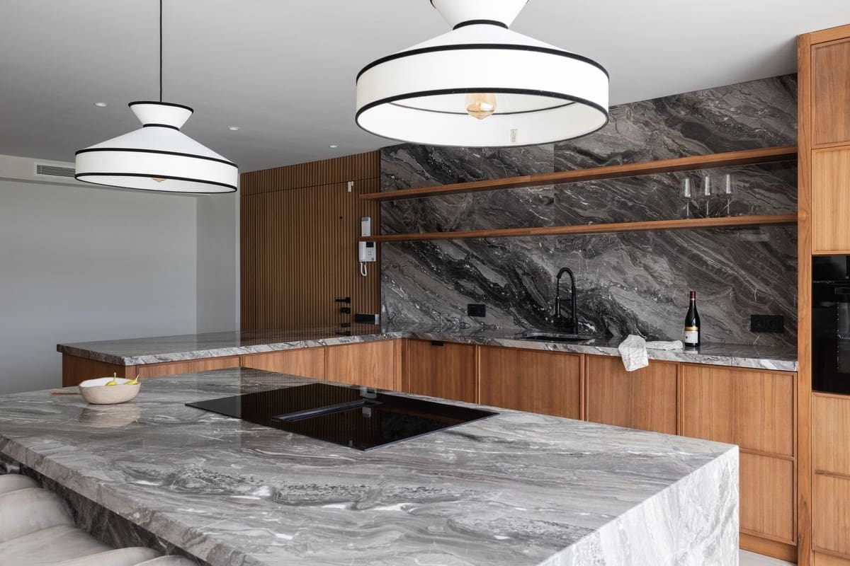 4 soverom Villa til salgs i Nueva Andalucia med svømmebasseng garasje - € 2 895 000 (Ref: 8973571)