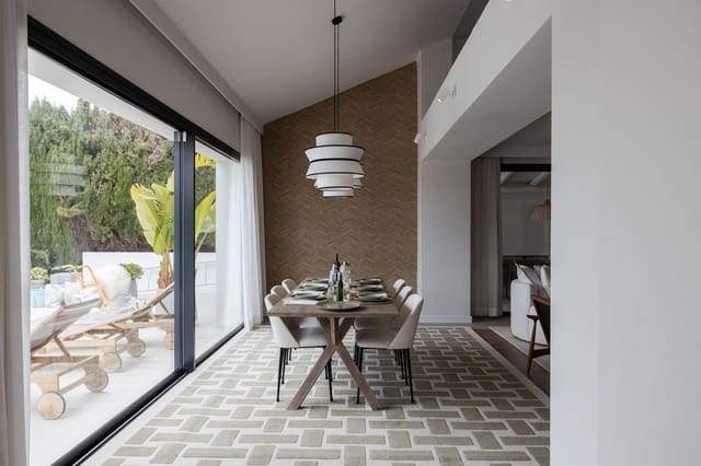 4 soveværelse Villa til salg i Nueva Andalucia, Marbella med swimmingpool garage - € 2.895.000 (Ref: 8973571)