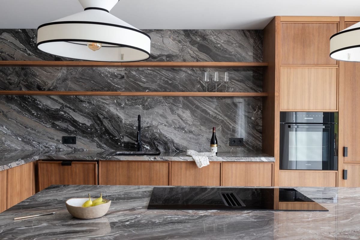 4 bedroom Villa for sale in Nueva Andalucia with pool garage - € 2,895,000 (Ref: 8973571)