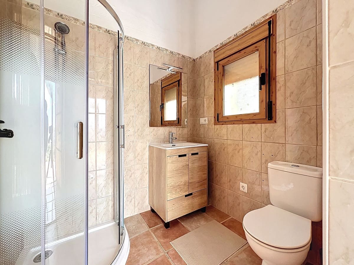 2 soveværelse Finca/Landehus til salg i Canillas de Aceituno med garage - € 229.000 (Ref: 8980432)