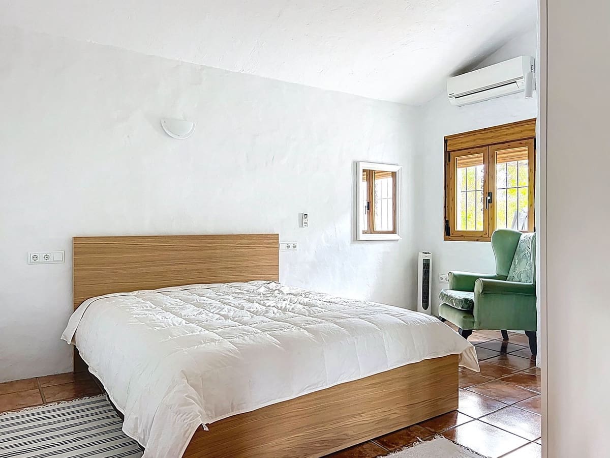 2 Zimmer Finca/Landgut zu verkaufen in Canillas de Aceituno mit Garage - 229.000 € (Ref: 8980432)