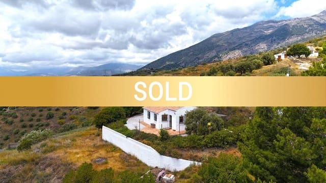 2 slaapkamer Finca/Landhuis te koop in Canillas de Aceituno met garage - € 229.000 (Ref: 8980432)