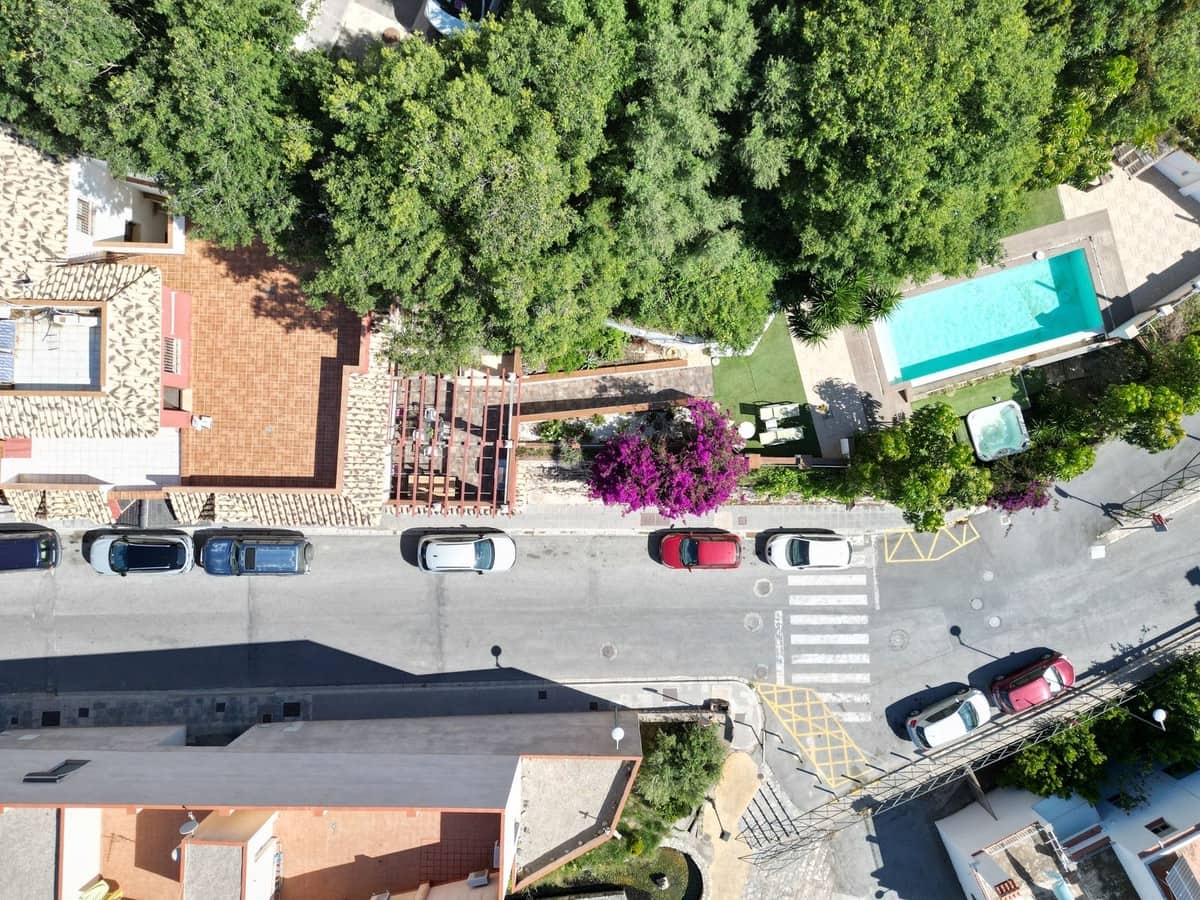 Chalet de 4 habitaciones en Vélez de Benaudalla en venta con piscina garaje - 360.000 € (Ref: 8982015)