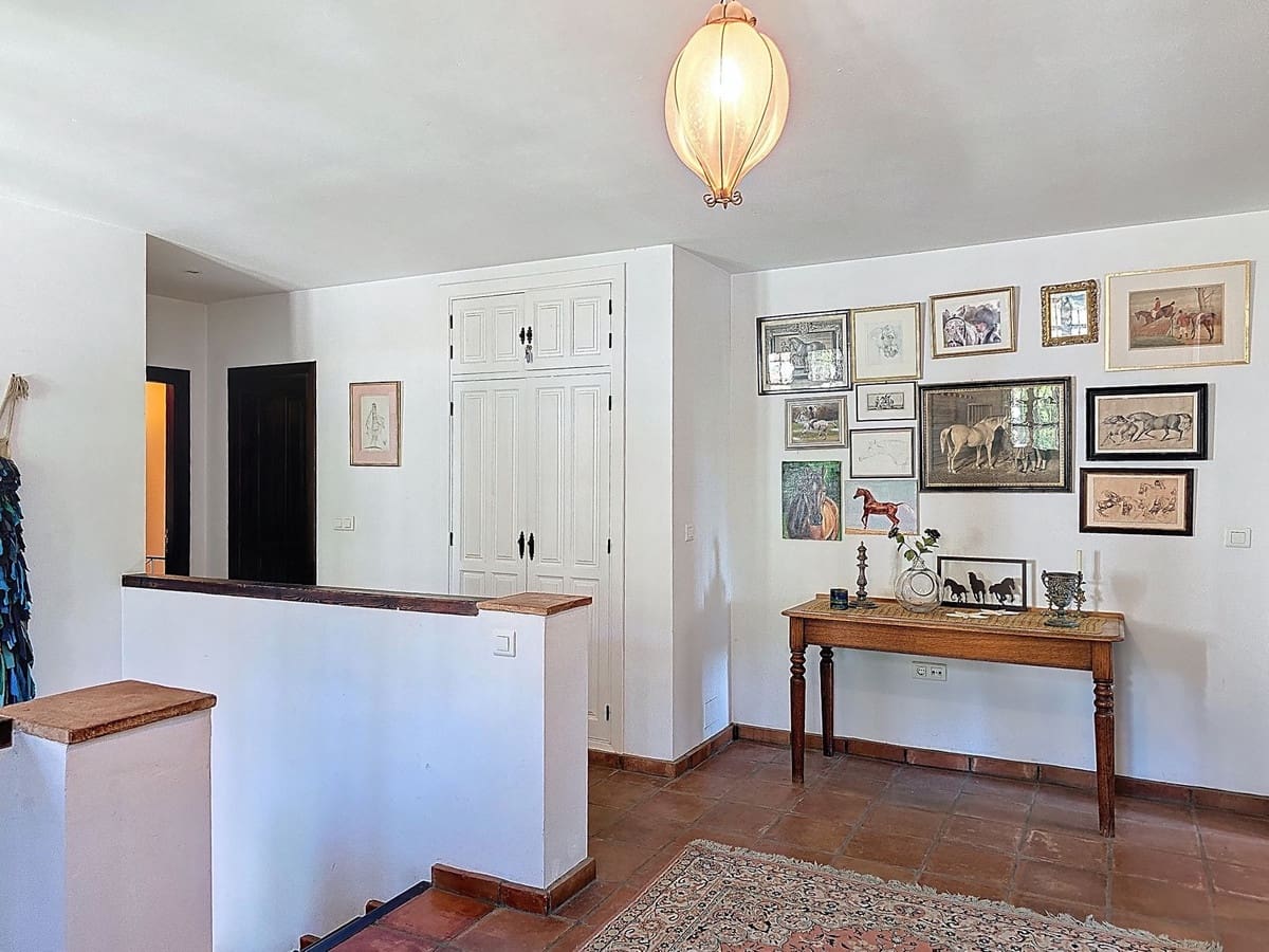 7 chambre Villa/Maison à vendre à Torrox avec piscine garage - 880 000 € (Ref: 8998414)