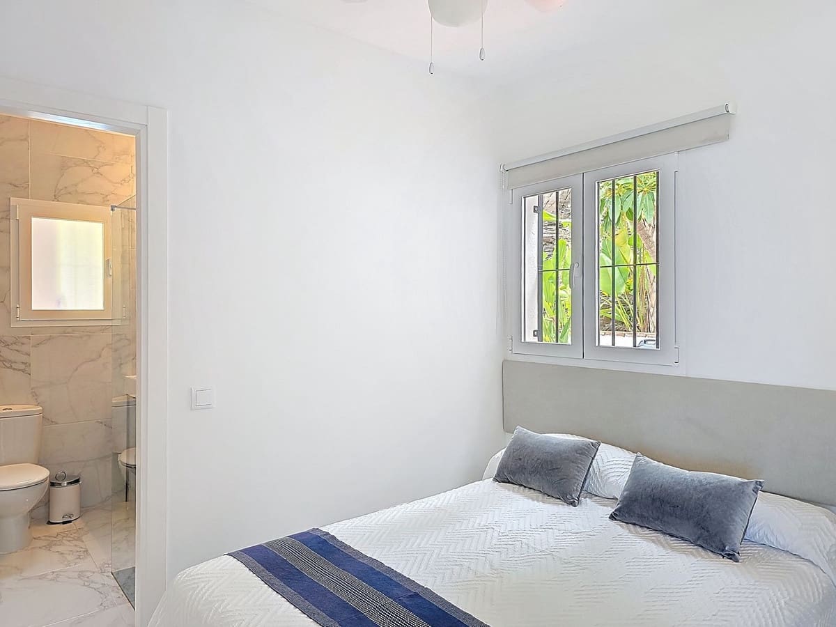 3 makuuhuone Huvila myytävänä paikassa Sayalonga mukana uima-altaan 
autotalli - 540 000 € (Ref: 9013732)