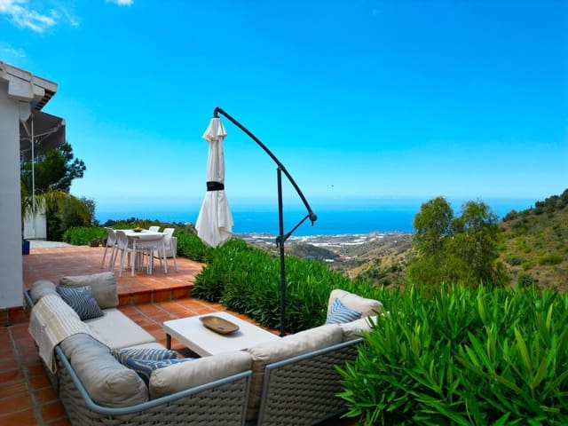 3 makuuhuone Huvila myytävänä paikassa Sayalonga mukana uima-altaan 
autotalli - 540 000 € (Ref: 9013732)